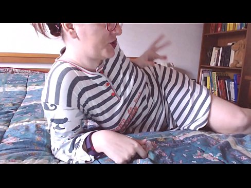 ❤️ Toma esta gran polla negra en tu boca pequeña esclava Video de sexo en es.np64.ru ❌️